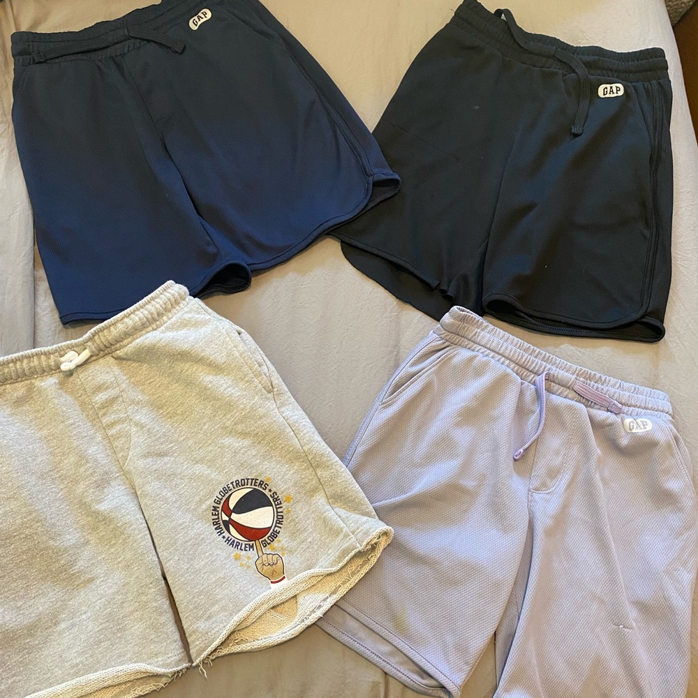 GAP, Zara, and Reebok Boys Casual Shorts and t-shirts 7 piece bundle